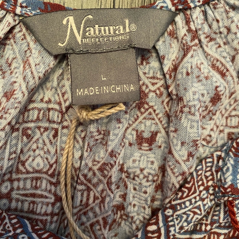 Beautiful blouse - Picture 2 of 5